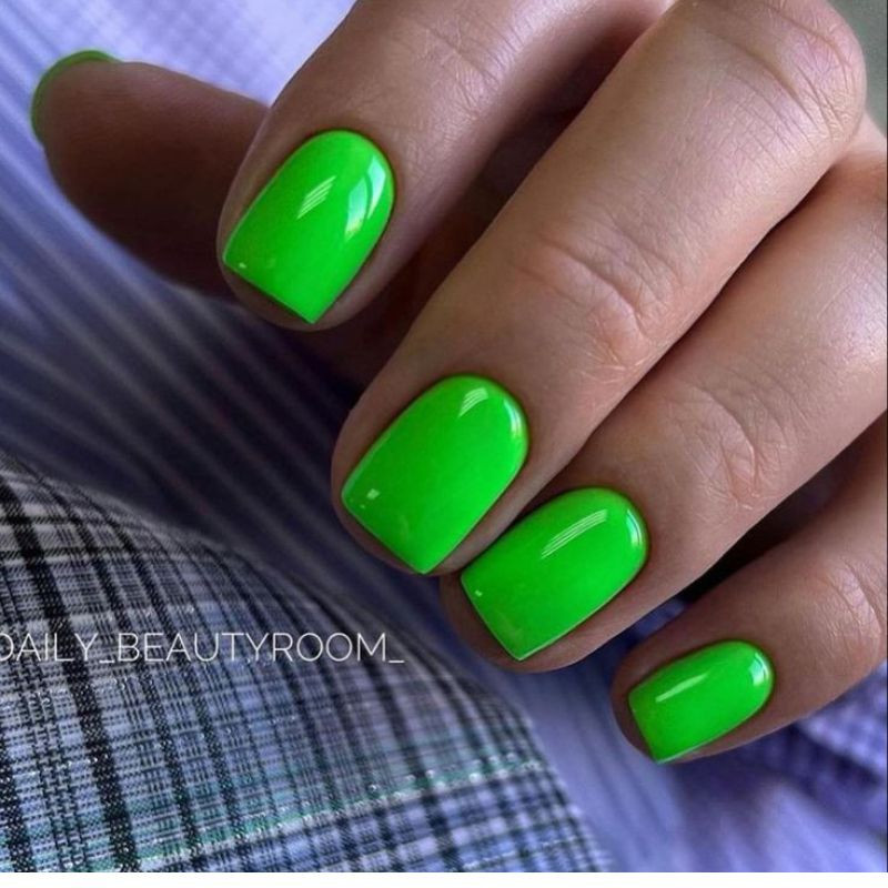 3S127 Neon Zelena 8ml